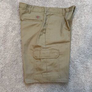 Dickies  cargo shorts size 34 men
